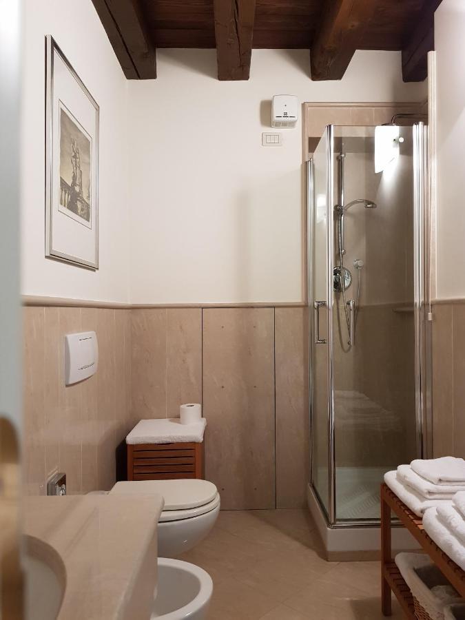 Al Melograno - Room & Breakfast ボローニャ エクステリア 写真